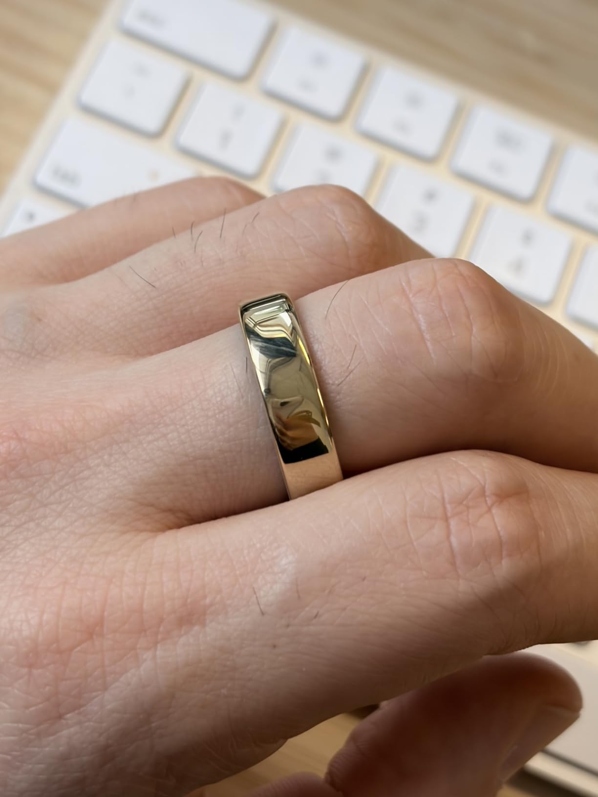 Oura Ring 5 Smart Wearable - Silver - Size 8 - Fitness & Sleep Tracker customer photo 1