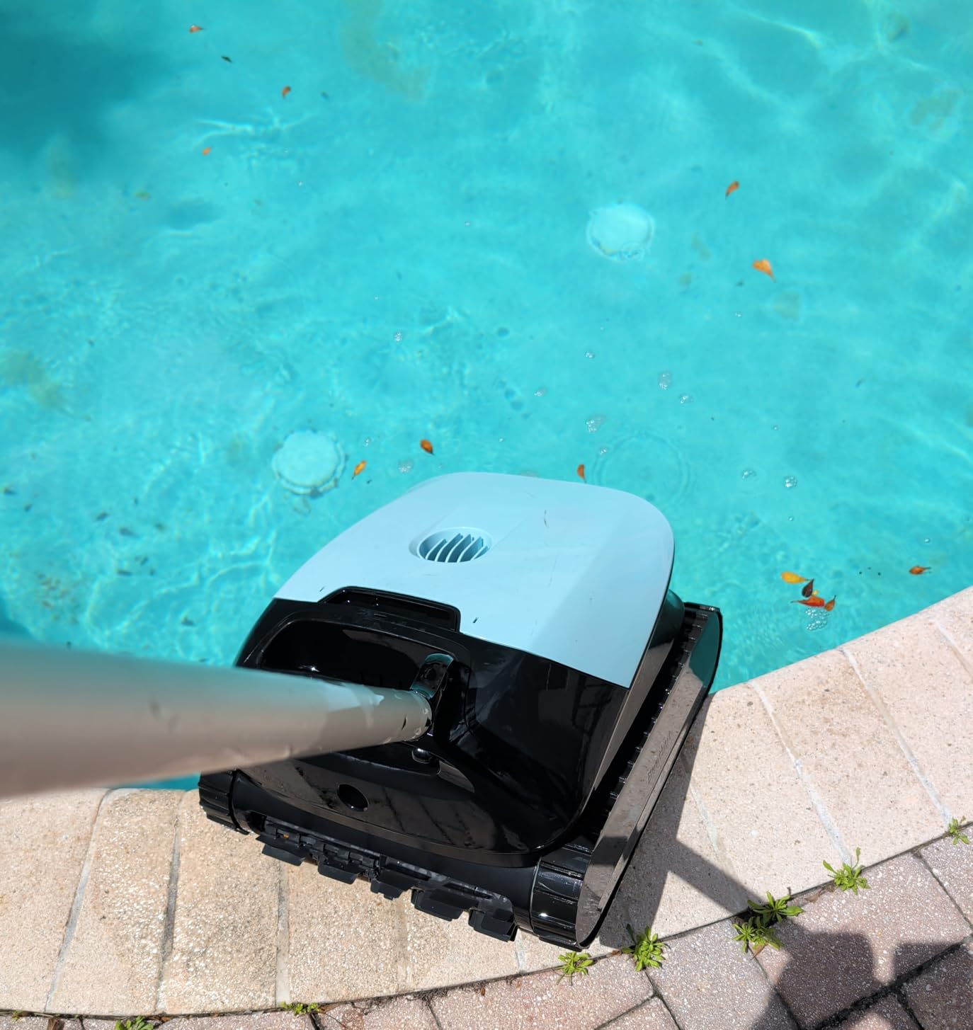 Beatbot Sora 10 Cordless Pool Vacuum Robot for Inground & Above Ground Pools, 6800 GPH Suction, Floor/Wall/Waterline/Shallow Area Cleaning, Waterline Parking, 300 Mins Runtime Royal Blue customer photo 1