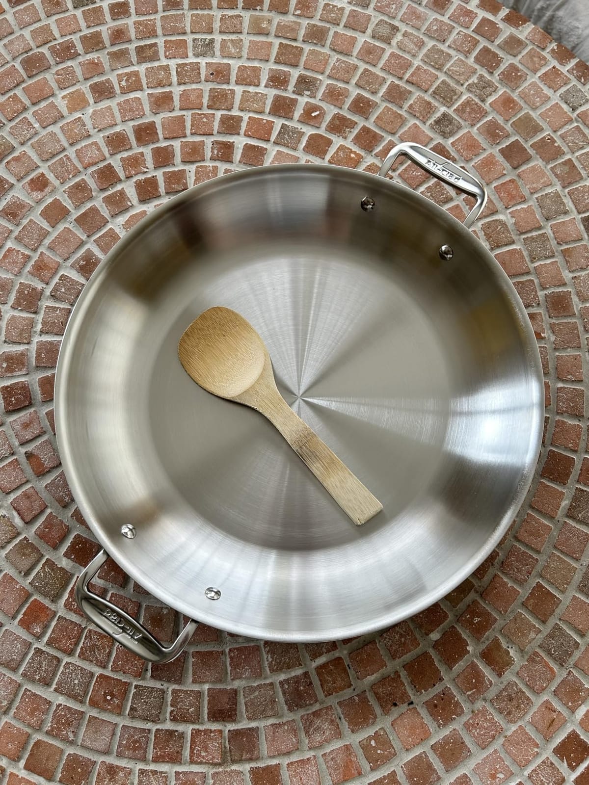 All-Clad D3 Stainless Steel 14 inch Paella Pan- Made in the USA- The Original Bonded Professional Cookware- Oven Safe & Induction Compatible customer photo 1