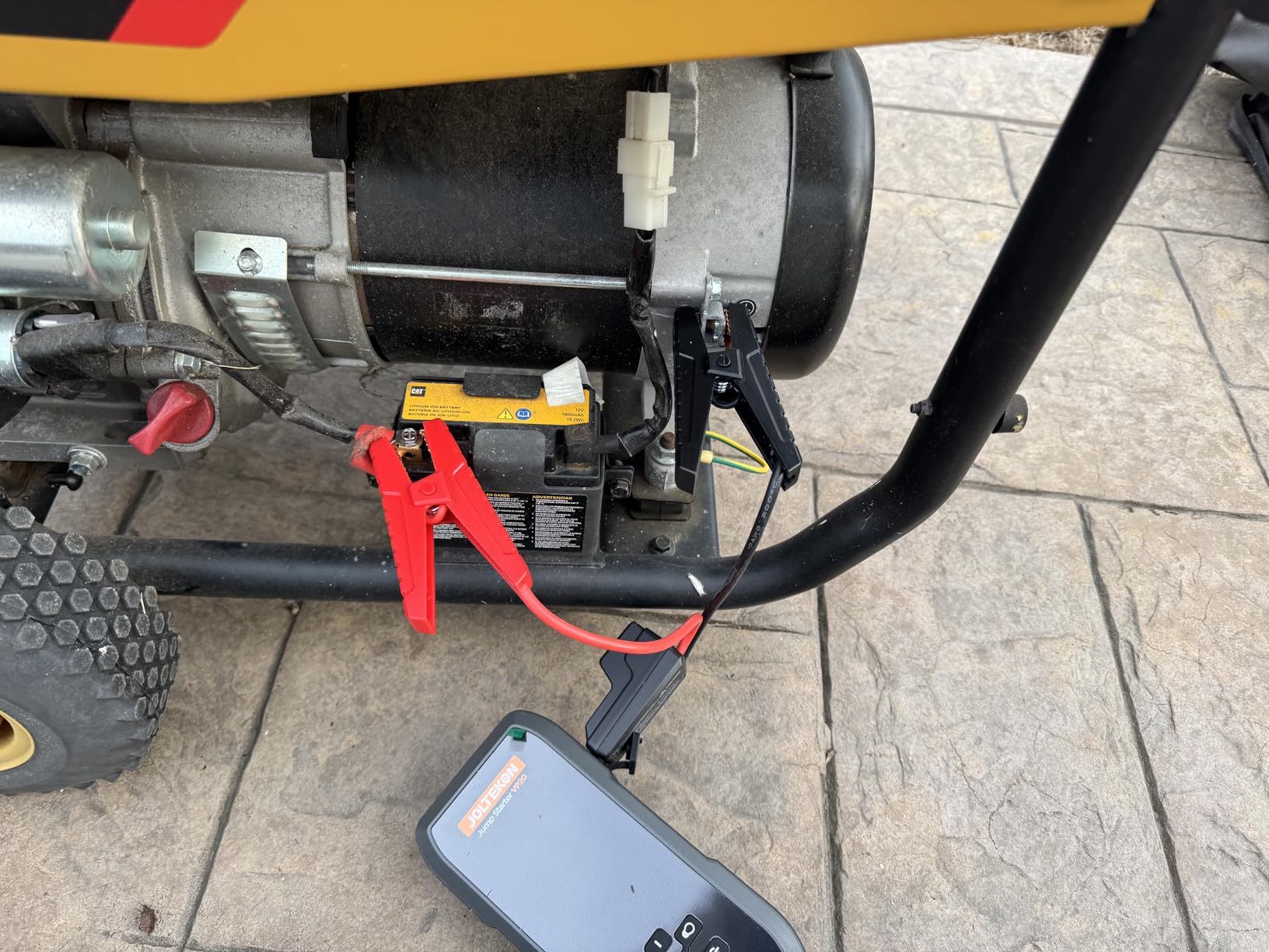 Car Battery Jump Starter with Air Compressor, 5000A Powerful Battery Jumper Starter Portable with 150PSI Auto-Pause Pump, 12V Jump Box for Car Battery with 10-Safety Protection(9L Gas/8L Diesel) customer photo 1