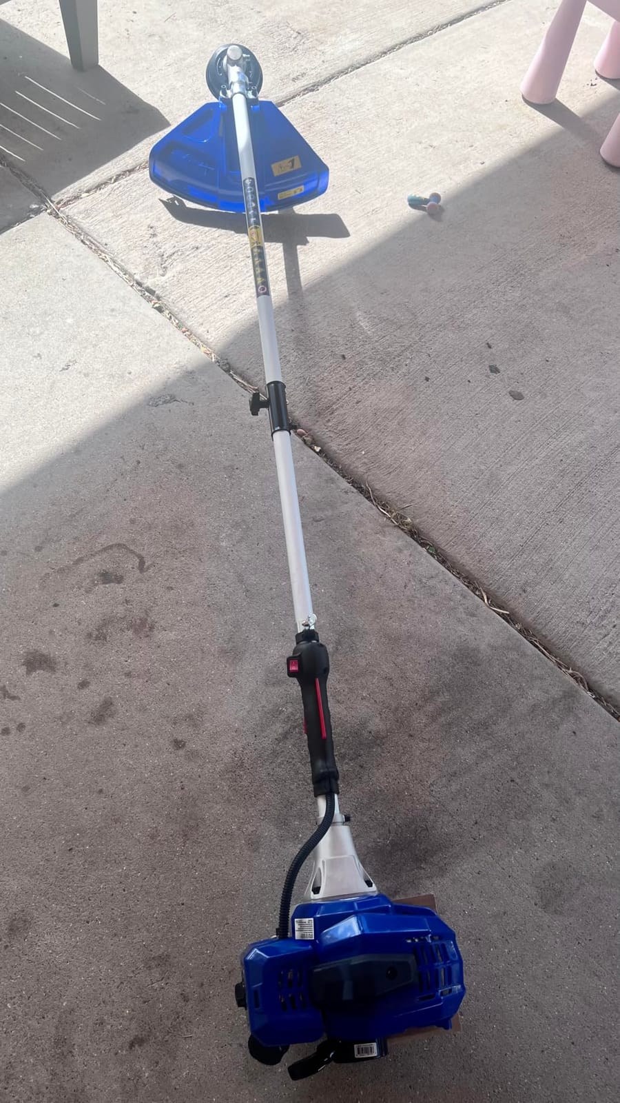 Wild Badger Power Gen2 31cc 4-Cycle Gas Weed Wacker, 17-in Cut, 10-in Blade customer photo 1