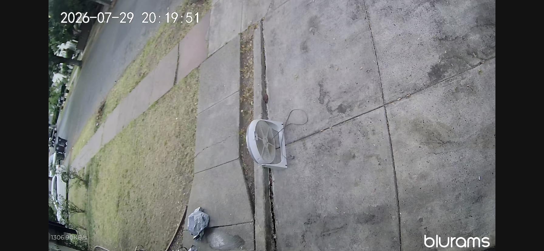blurams 4K Ultra Security Cameras Wireless Outdoor with 5W Solar Powered customer photo 2