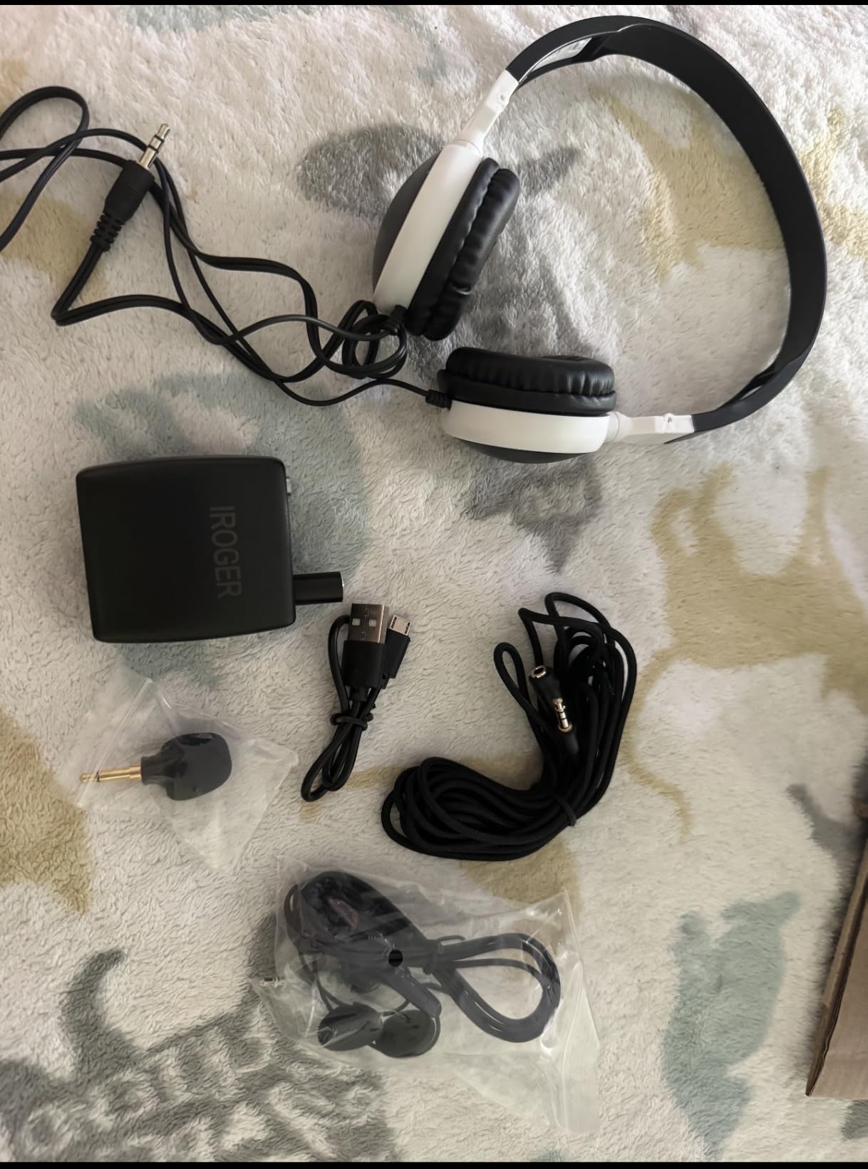 Hearing Amplifier Rechargeable Hearing Device with Headphone Personal Sound Amplifier for Ears,Seniors,Directional Microphone customer photo 2