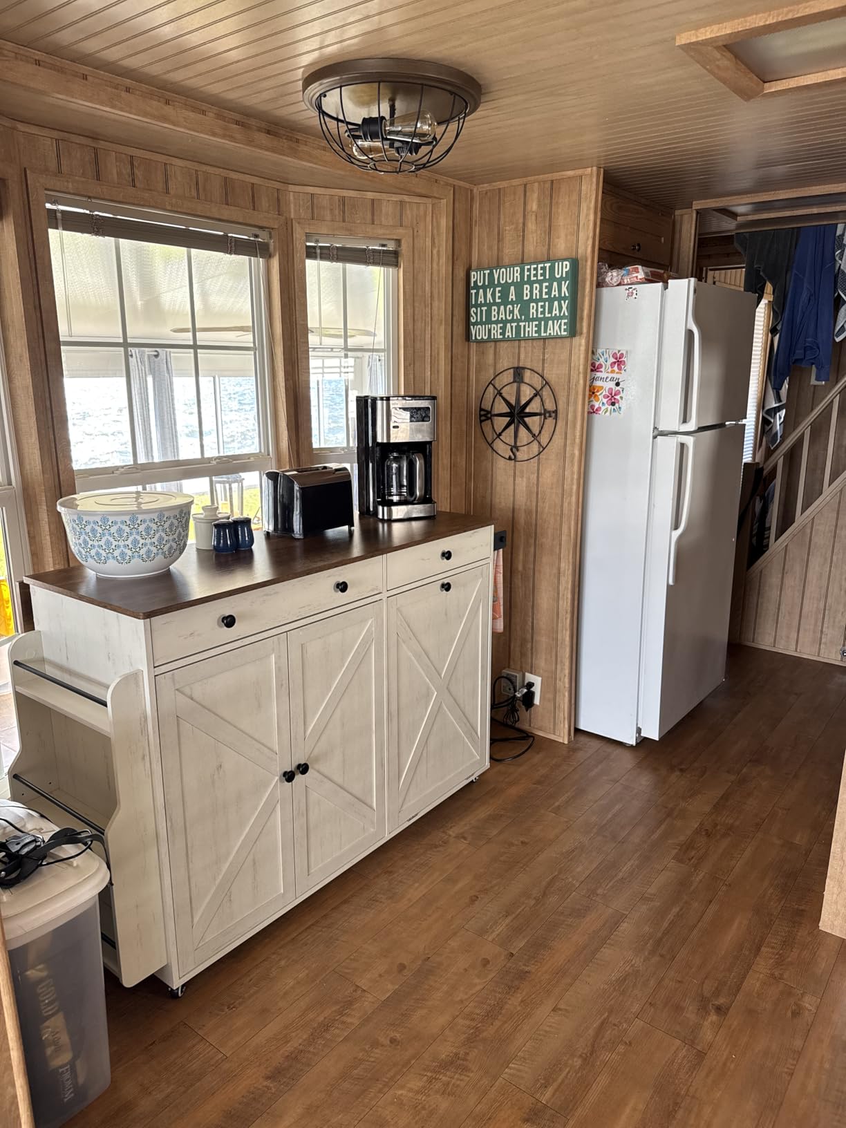 VASAGLE Mobile Kitchen Island with Trash Can Storage, Drop Leaf customer photo 2