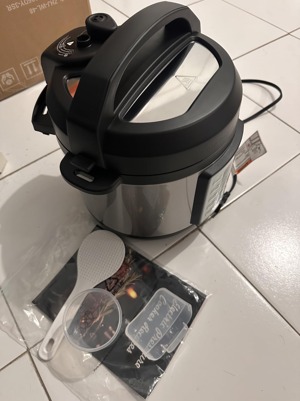 OLIXIS 10-In-1 Electric Pressure Cooker, 3 Quart Multi Cooker for Rice, Stew and Steam, Small Programmable Stainless Steel Pot with Slow Cook Function and Ceramic Inner Pot customer photo 2