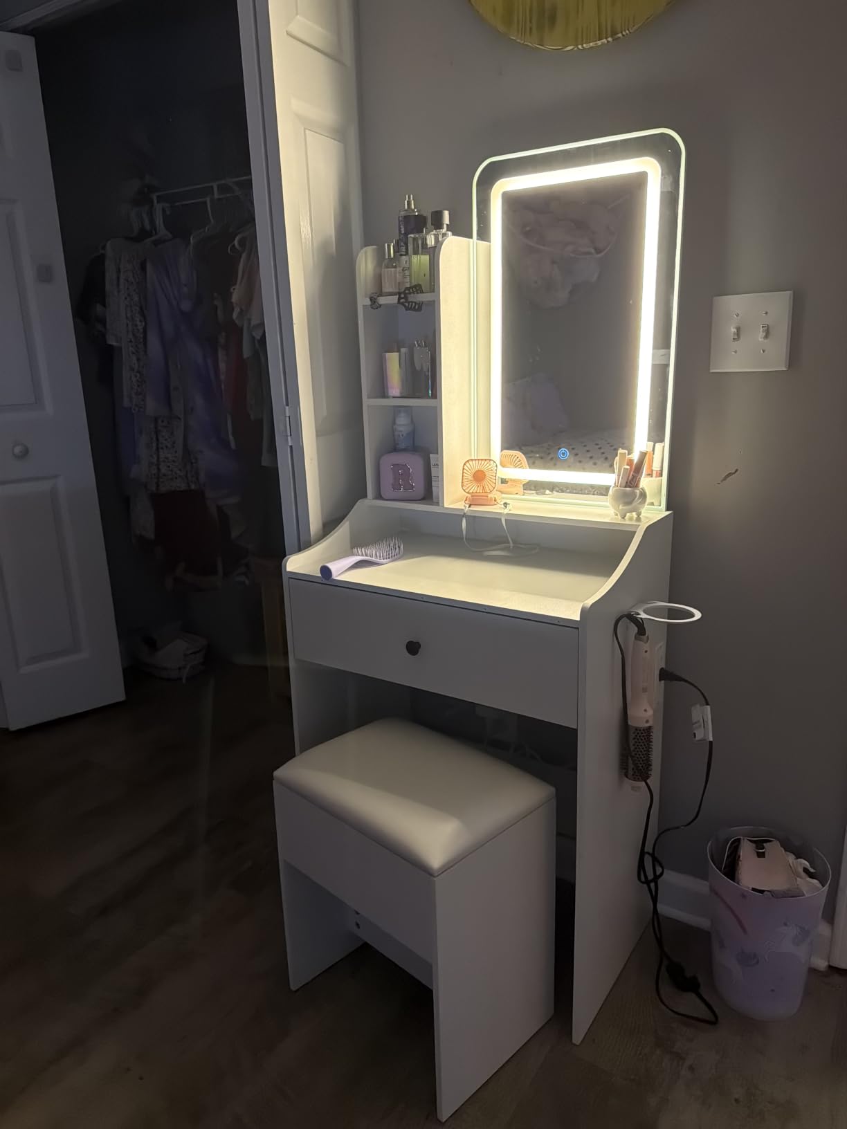 DUMOS Small Makeup Vanity Desk, Mirror and LED Lights, Storage Chair Set | Hair Dryer Holder, Dressing Table, LED Mirror Lights, Charging Station, Three Shelves, Drawer, White customer photo 1