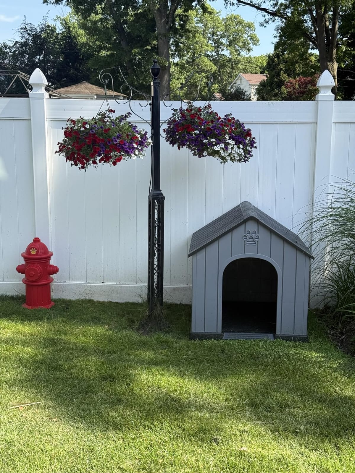 Fancyango Large Dog House for Medium to Large Dogs - Sturdy Waterproof Doghouse for Indoor/Outdoor Use with Air Vents and Elevated Floor Easy to Clean and Assemble (Classic Grey, 36.2