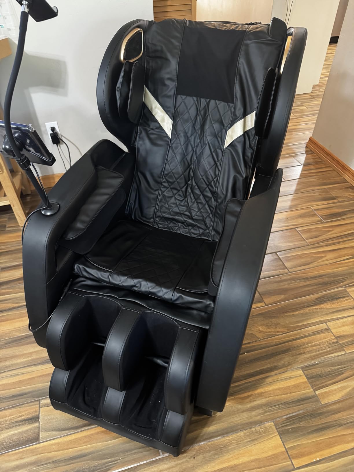 Massage Chair Full Body, 14 Fixed Rollers, Zero Gravity Recliner | Wood Grain Leather, Foot Massage, 5 Auto Modes, 8 Airbags, Heating, Bluetooth, Screen Controller for Living Room, Bedroom customer photo 2