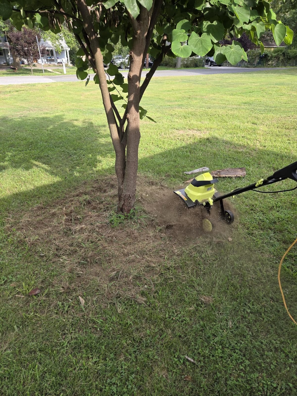 Electric Tiller 13.5A 18-Inch Wide x 9-Inch Deep, 24 Steel Tines Heavy-Duty Garden Tilling customer photo 1