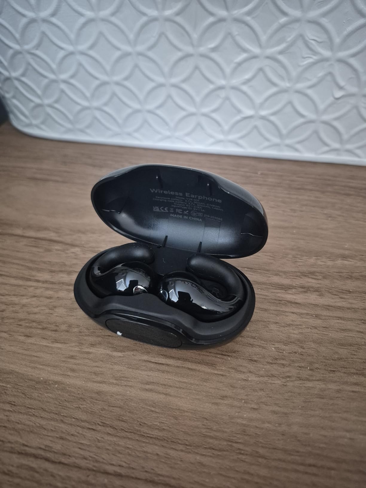 Boytond Ultra Open Ear Earbuds - Ergonomic Clip-On Earbuds, Small Bone Conduction Over-The-Ear Headphones with Waterproof Design, Perfect Running Headphones for Sports and Fitness, Onyx Black customer photo 2
