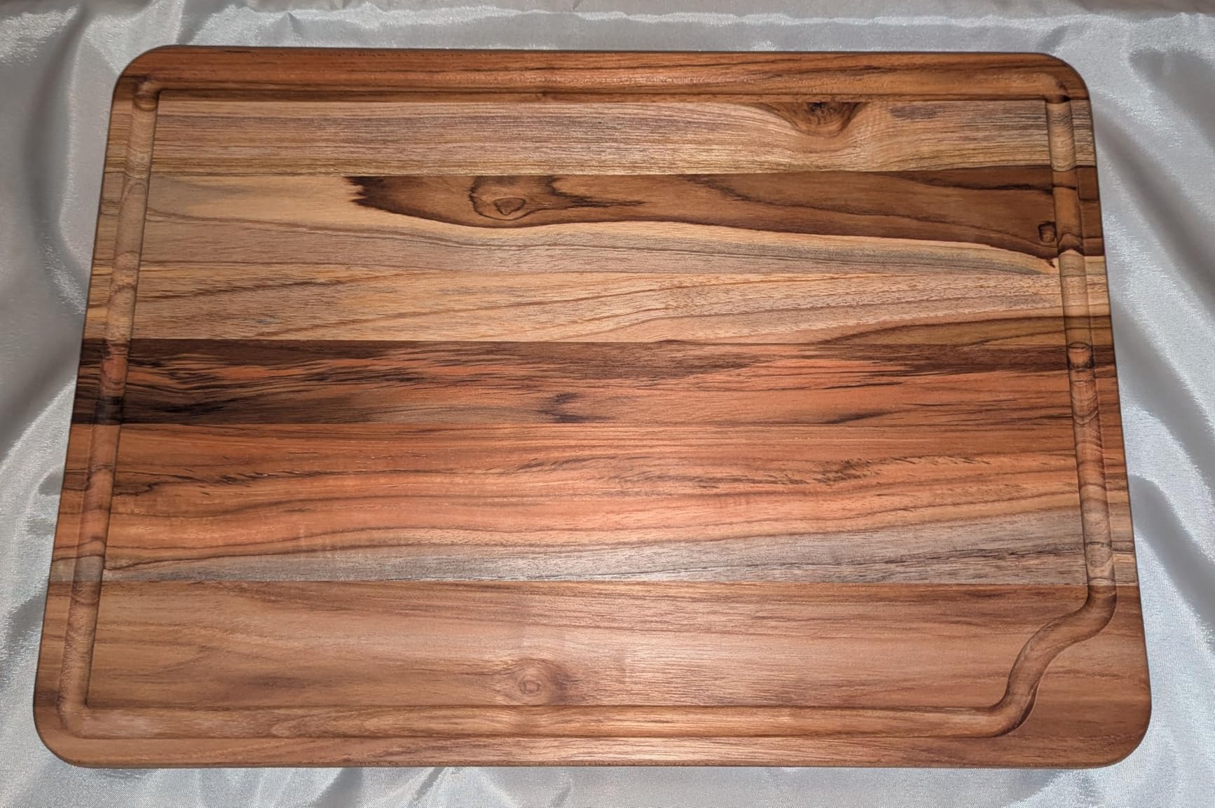 Teak Wood End Grain Cutting Board for Kitchen with Non-slip Feet, Heavy Duty Checkered Cutting Board Upgraded Chopping Board with Juice Groove & Handle Large Wooden Butcher Block with Gift Box customer photo 1
