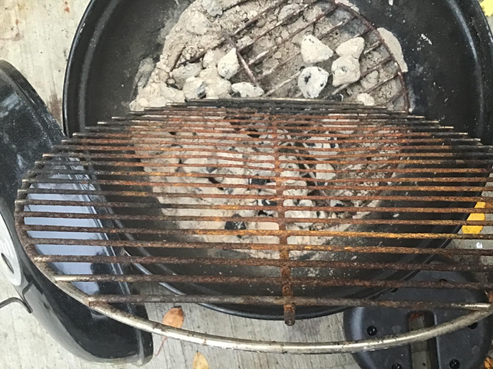 Weber® Replacement Charcoal Grate – 10.5