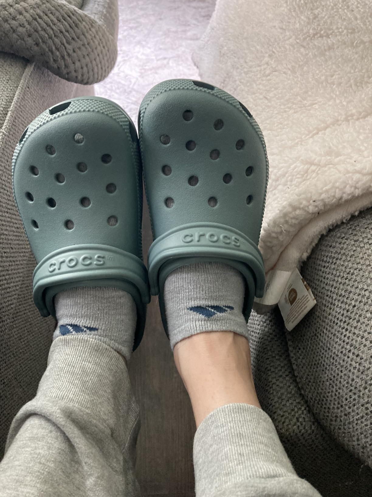 Crocs Unisex-Adult Classic Clog, Clogs for Women and Men customer photo 1