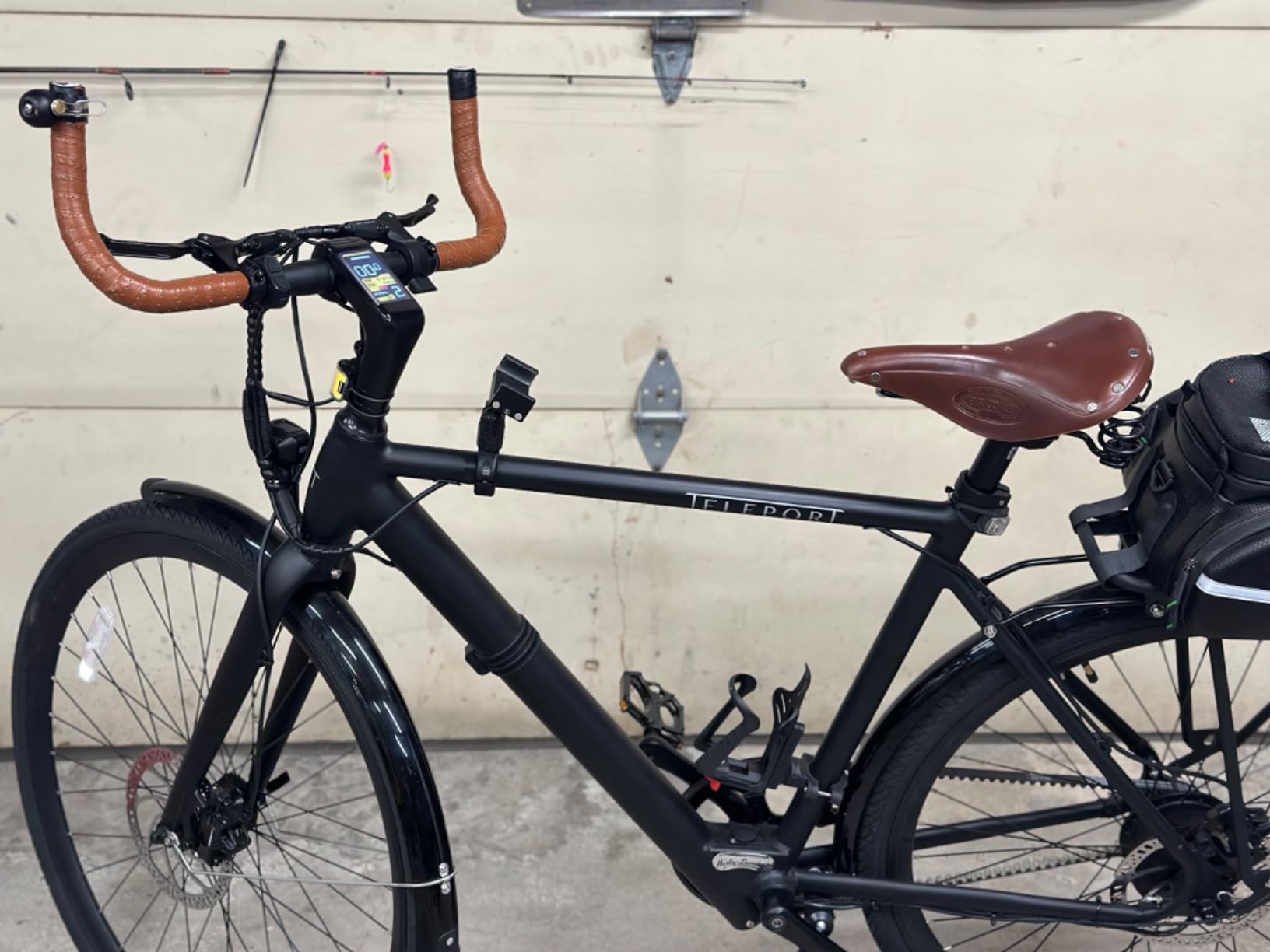 Brooks England Flyer, Touring Leather Bike Saddle with Suspension Springs customer photo 1