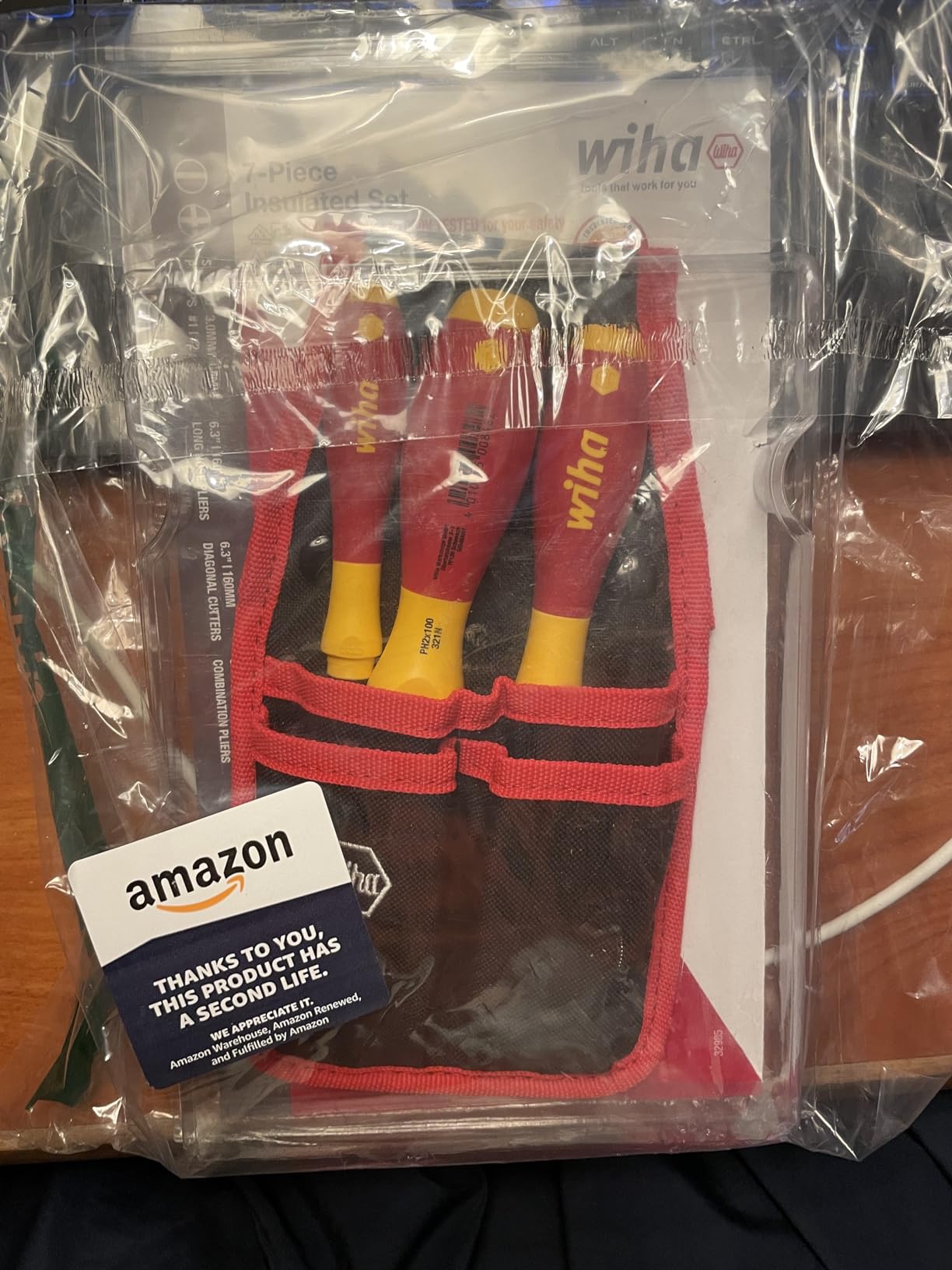 Wiha 32985 7 Piece Insulated Industrial Pliers and Screwdriver Set customer photo 2