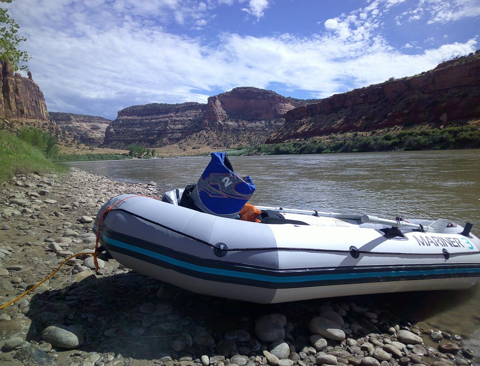 Intex Mariner Inflatable Boat Series: Includes Deluxe Boat Oars and High-Output Pump – SuperTough PVC – Wear-Resistant Keel – Removable Fishing Rod Holders – Heavy Duty Grab Handle customer photo 1