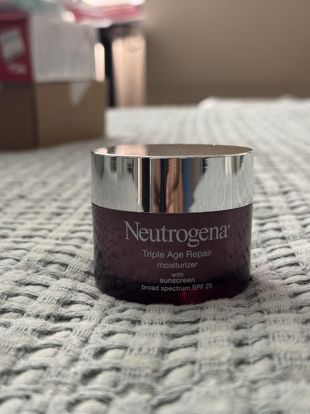 Neutrogena Triple Age Repair Face Moisturizer, SPF 25, 1.7 fl. oz customer photo 1
