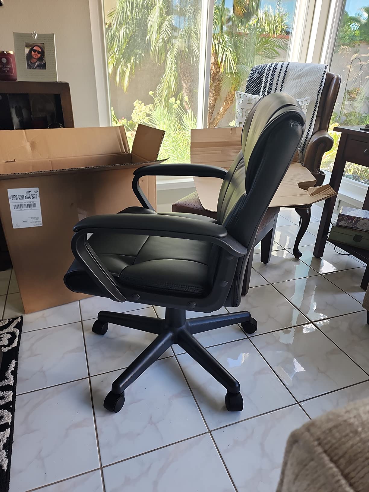 Amazon Basics Faux Leather Chair customer photo 2