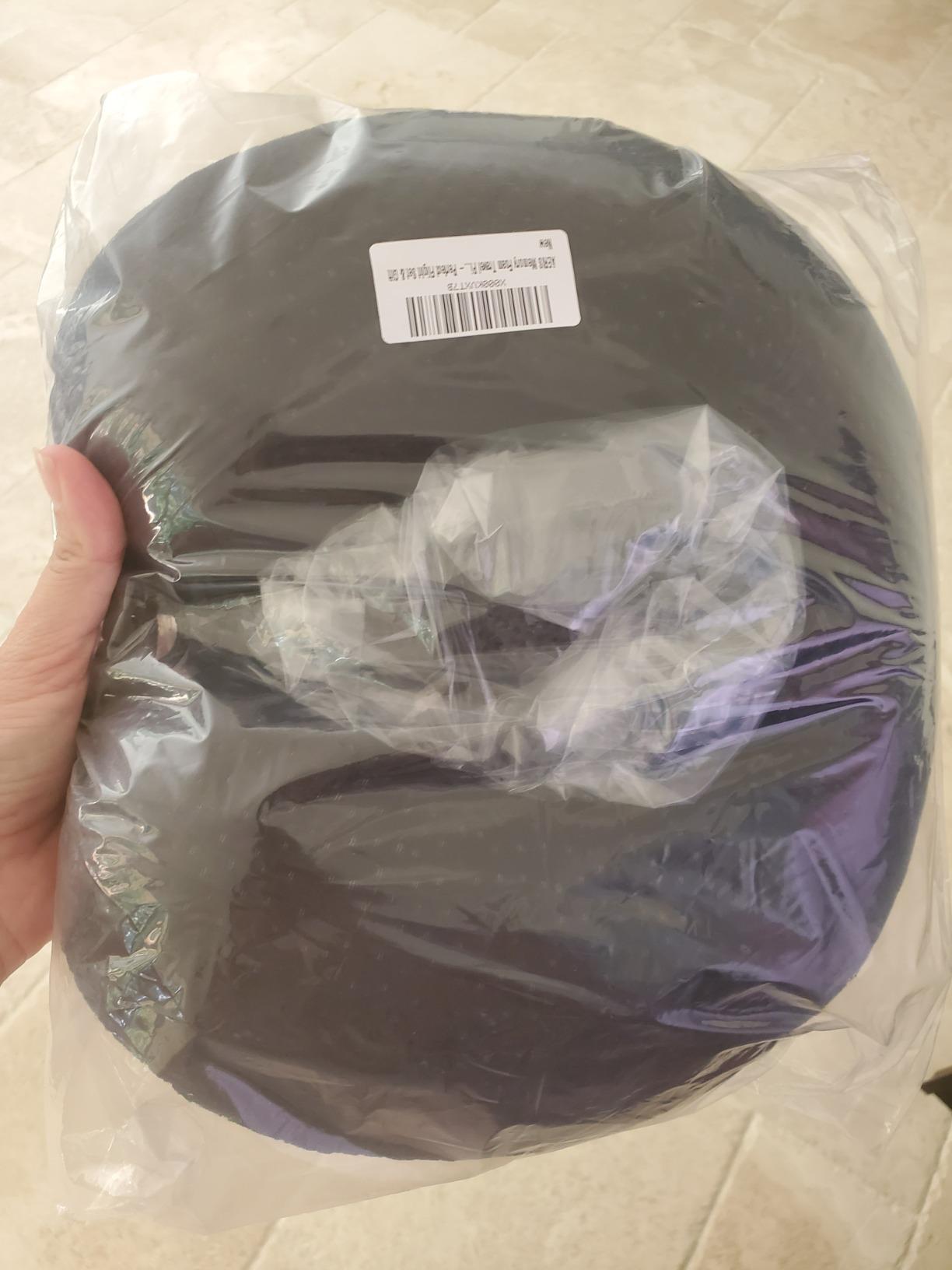 Aeris Memory Foam Travel Pillow for Airplanes - Adjustable Neck Pillow for Long Flights - Carry Bag, Ear Plugs and Eye Mask Included - Complete Flight Set & Gift customer photo 1