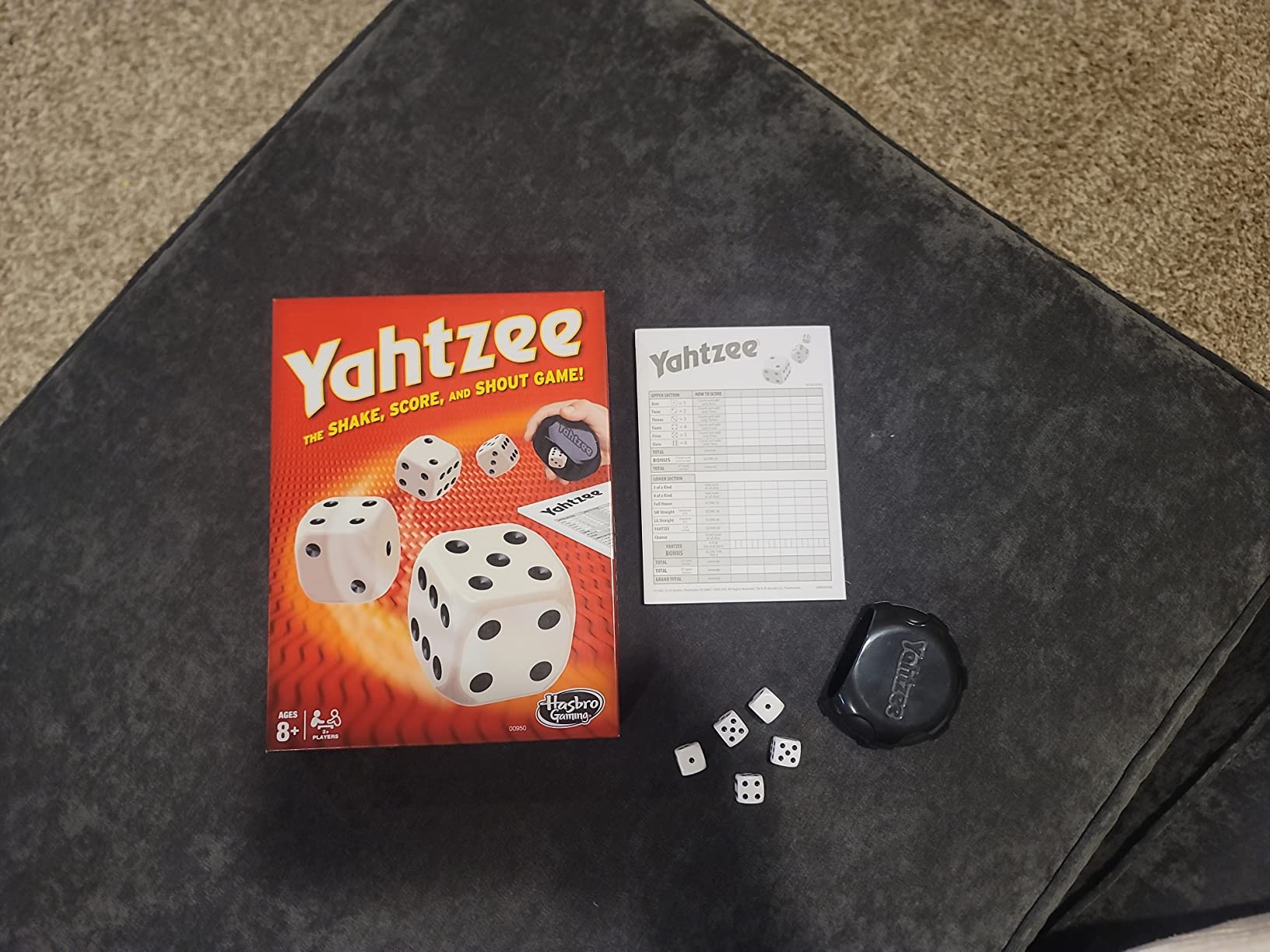 Hasbro Yahtzee Classic customer photo 1