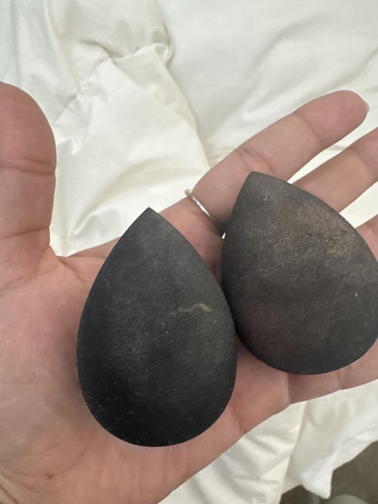 Aesthetica Beauty Sponge Blender, Latex Free & Vegan Makeup Sponge Blender customer photo 1