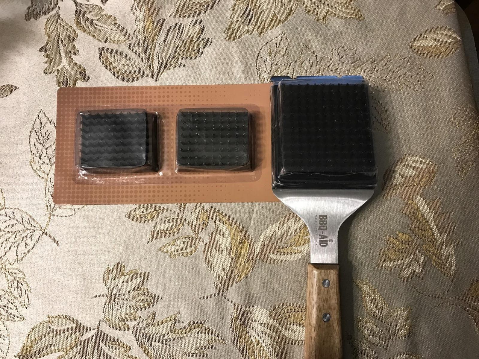 BBQ-Aid Grill Brush and Scraper for Barbecue – Grill Brush for Outdoor Grill with Extended, Large Wooden Handle and Replaceable Stainless Steel Bristles Head –No Scratch- BBQ Grill Brush for Any Grill customer photo 2