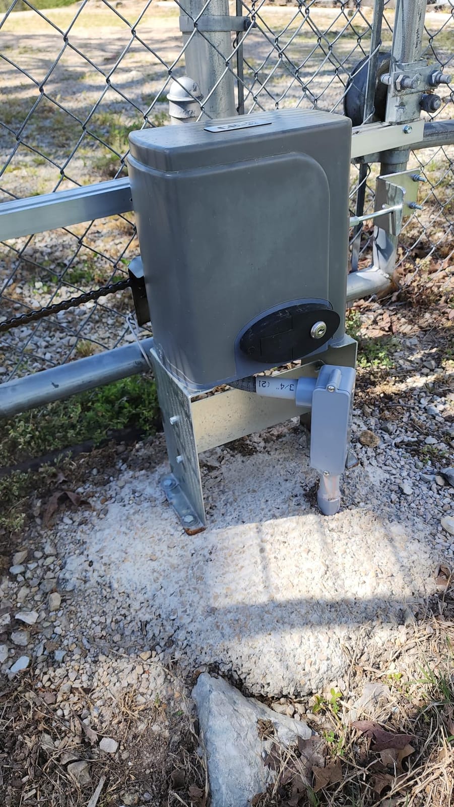 CO-Z Automatic Sliding Gate Opener 1400 lb 40 ft Gates 110V Chain Drive customer photo 2