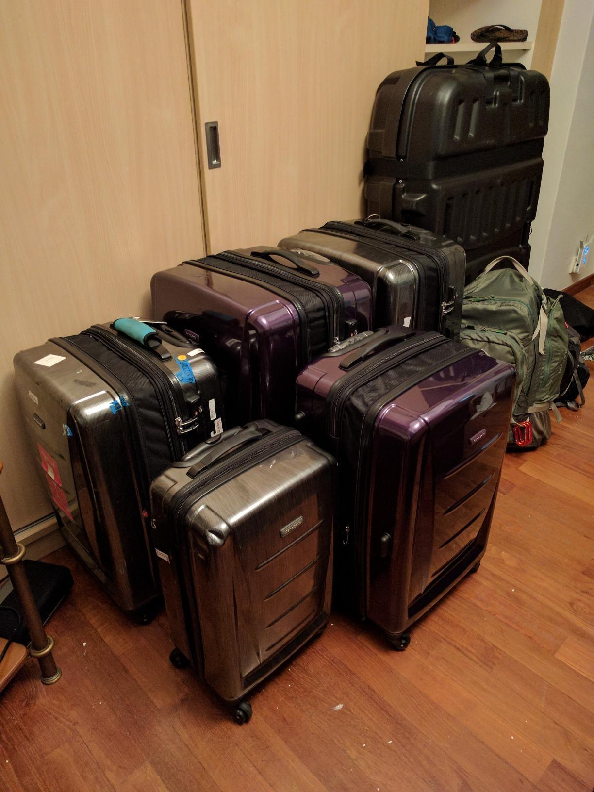 Samsonite Winfield 2 Hardside Expandable Luggage with Spinner Wheels, Deep Blue, Checked-Large 28-Inch customer photo 2