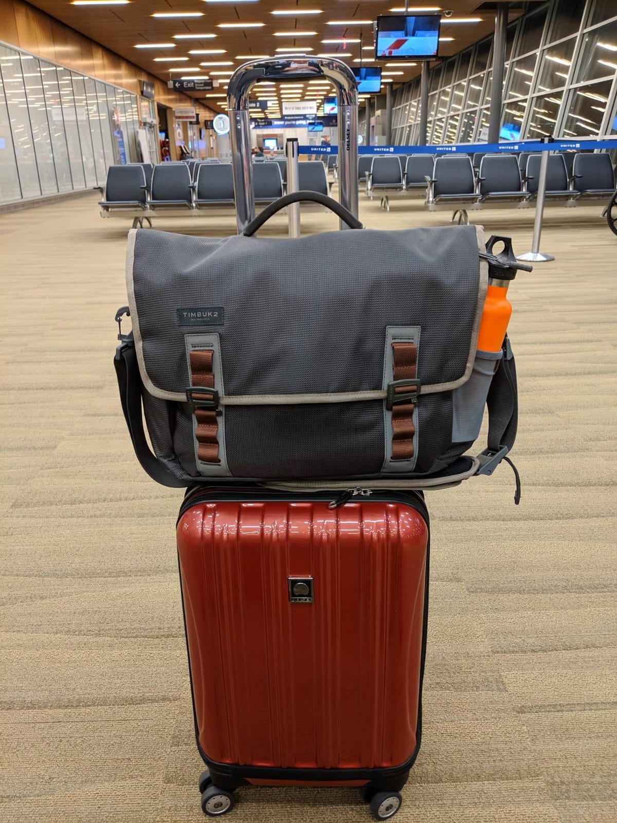 DELSEY PARIS Helium Aero, 19 Inch Carry-On Luggage, Brushed Charcoal customer photo 1