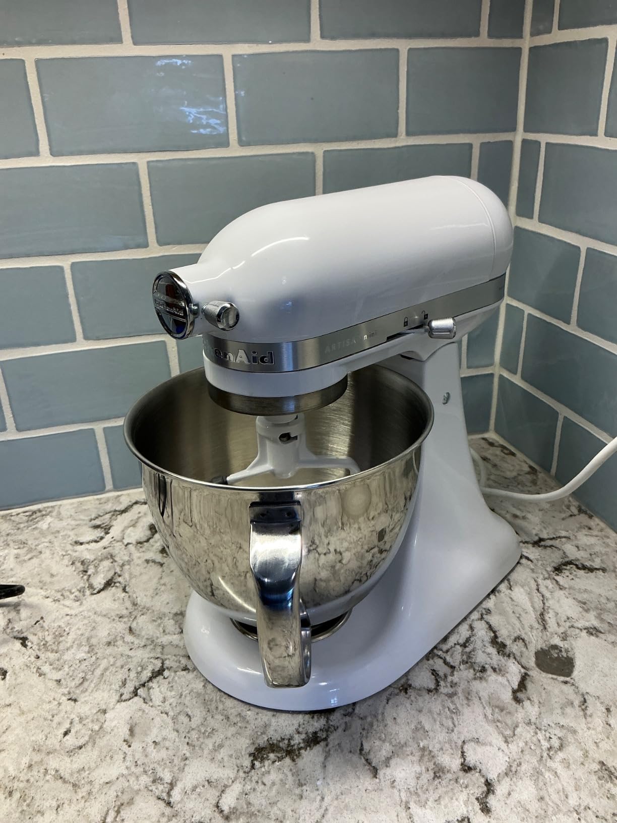 KitchenAid Artisan Mini, 3.5-Qt Tilt Head Stand Mixer, Candy Apple Red customer photo 1