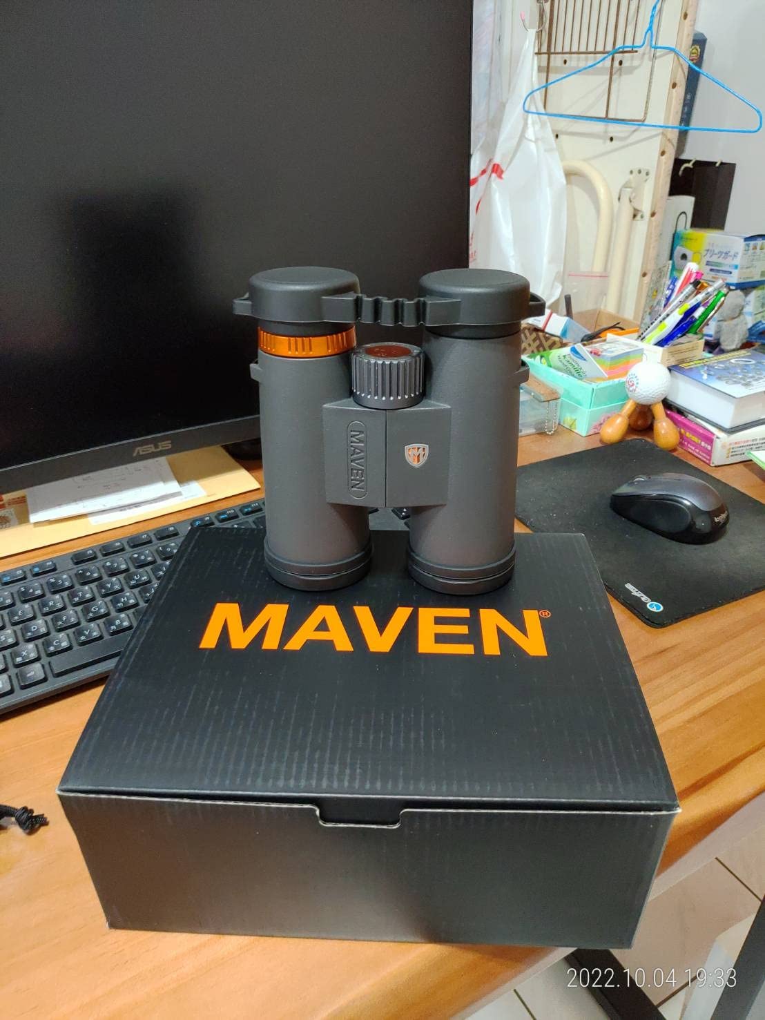 Maven C1 10X42 mm ED Binocular Gray/Orange customer photo 2