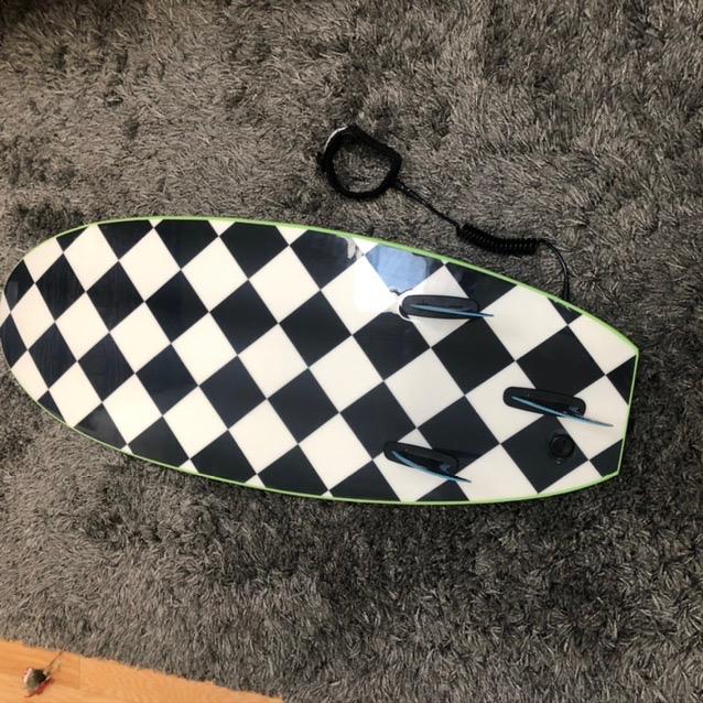 KONA SURF CO. The 4-4 Surfboards Soft Board Foam Top Short Boogie Bodyboard Surfboard Includes Removable Fins and Leash (Green, 4ft 4in) customer photo 1