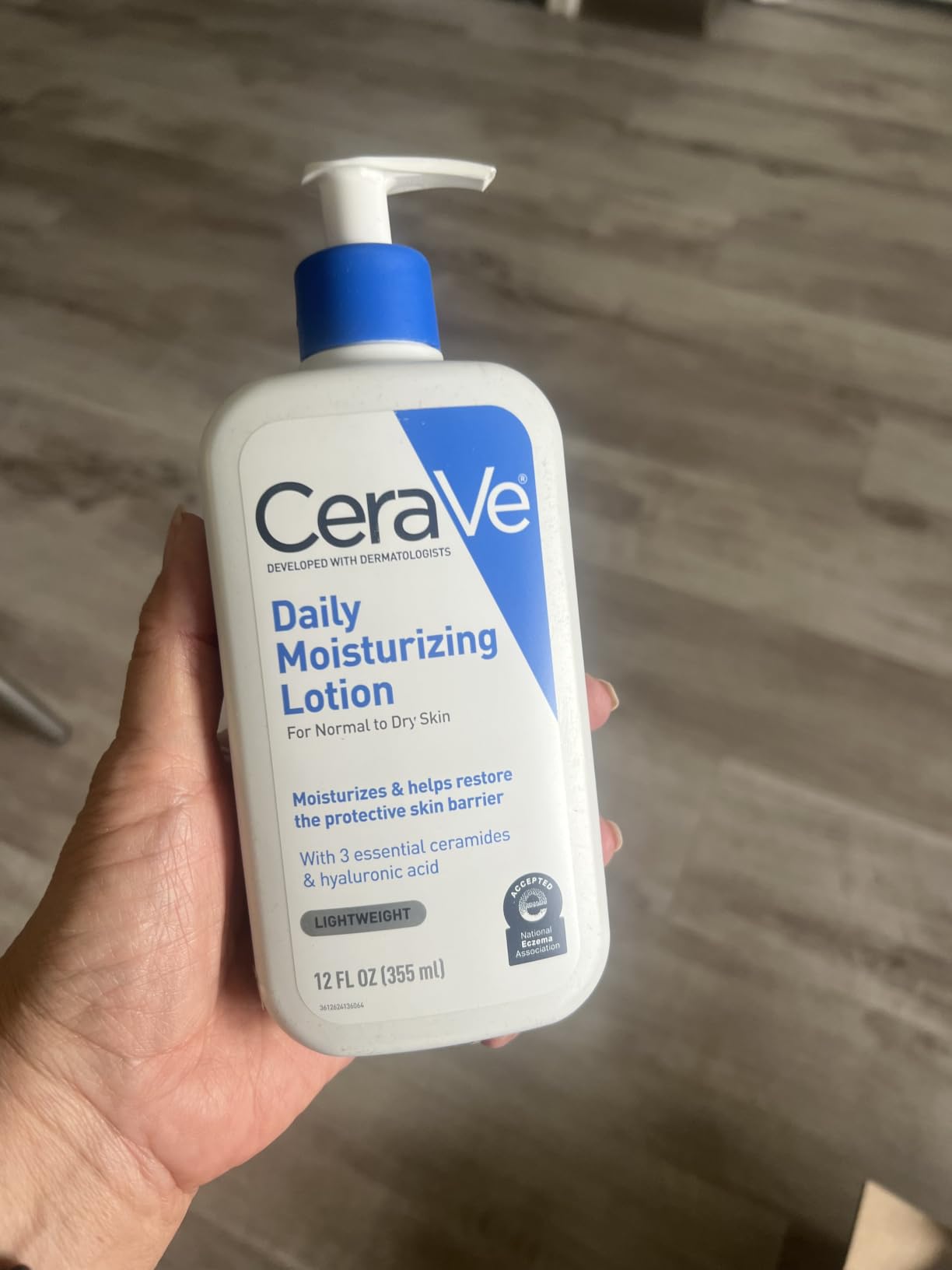 CeraVe Daily Moisturizing Lotion, Face and Body Lotion, Skin care, 19oz customer photo 1