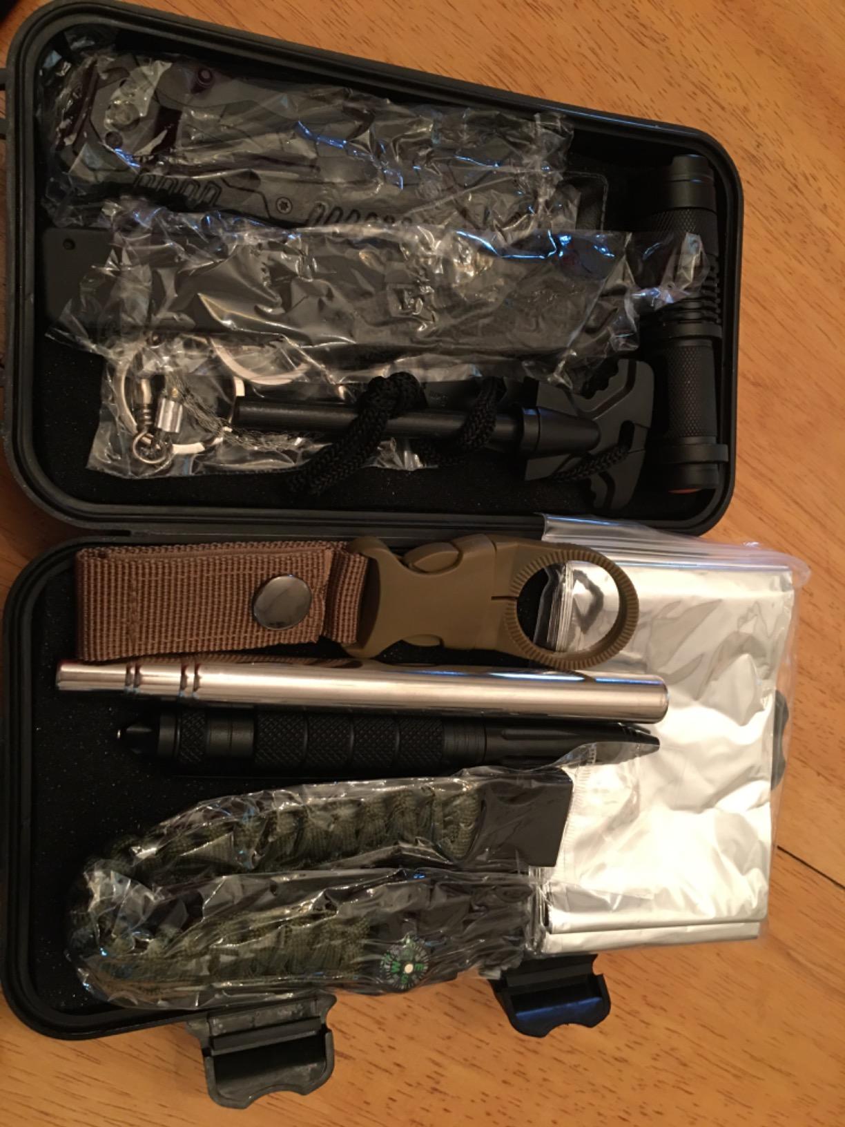 Veitorld 12-in-1 Survival Kit customer photo 1