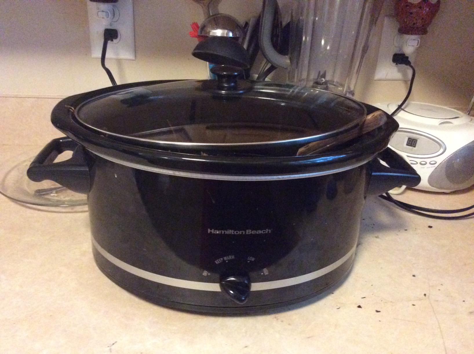 Hamilton Beach 6 Quart Slow Cooker With 3 Cooking Settings customer photo 2