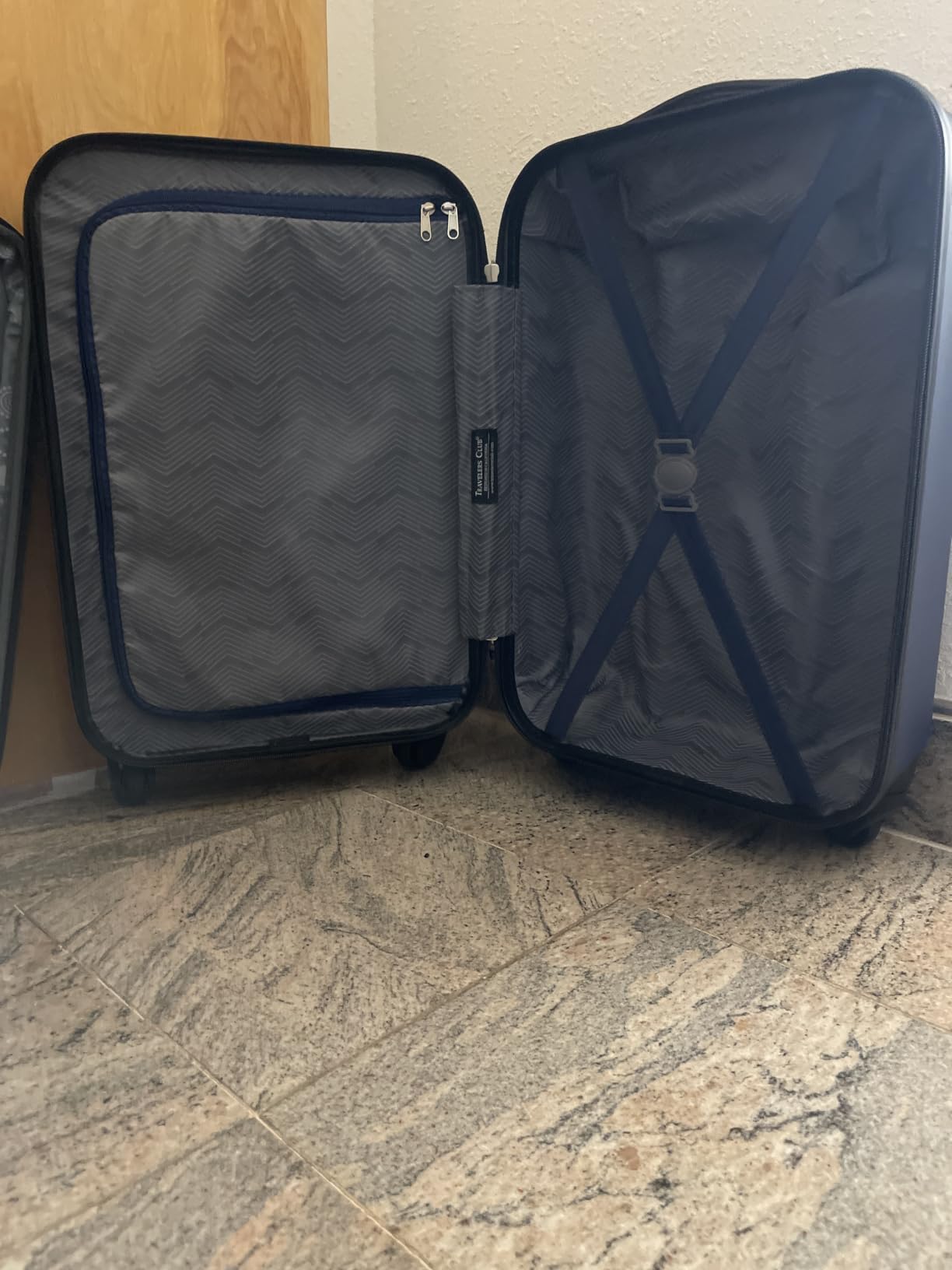 Travelers Club Cosmo Luggage, Fern Green-20, 20-Inch customer photo 2