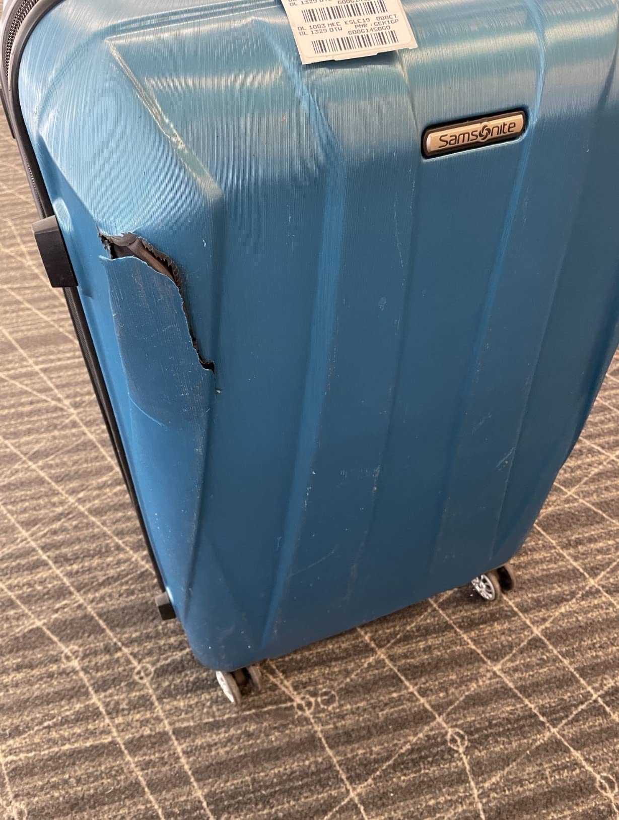 Samsonite Centric 2 Hardside Expandable Luggage with Spinner Wheels, Caribbean Blue, Checked-Medium 24-Inch customer photo 1