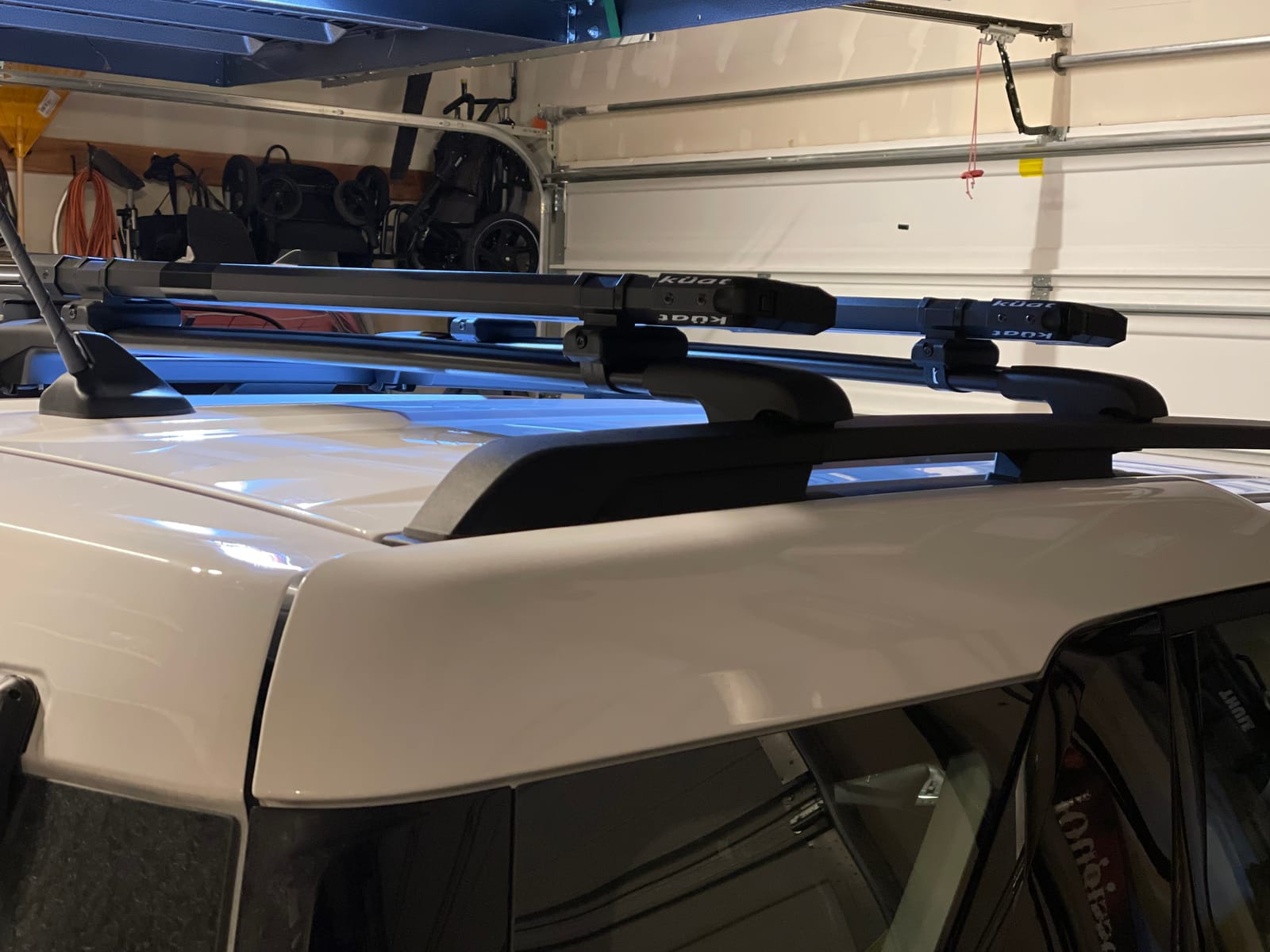 Kuat Switch Ski/Snowboarding Rack with Integrated Locks, Switch 4-4 Skis customer photo 1