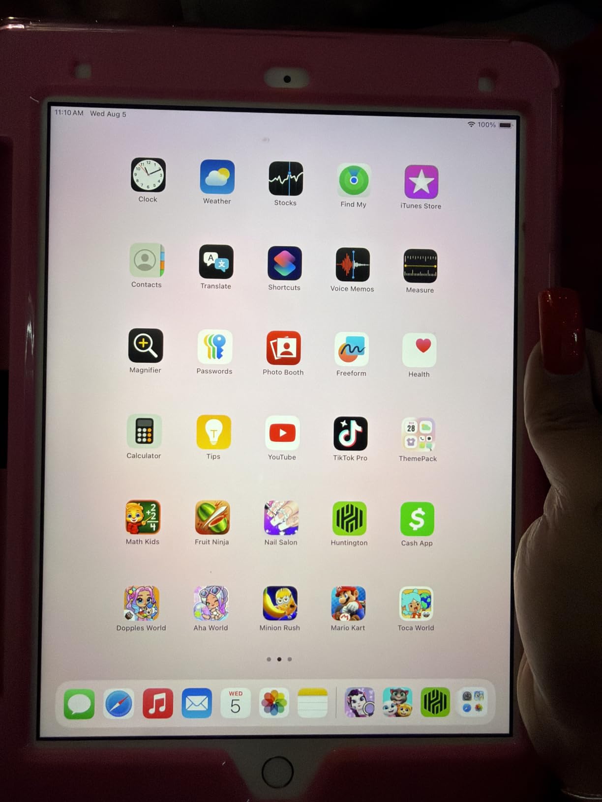 Apple 2019 iPad 10.2-inch, Wi-Fi, 128GB - Space Gray (Renewed) customer photo 1