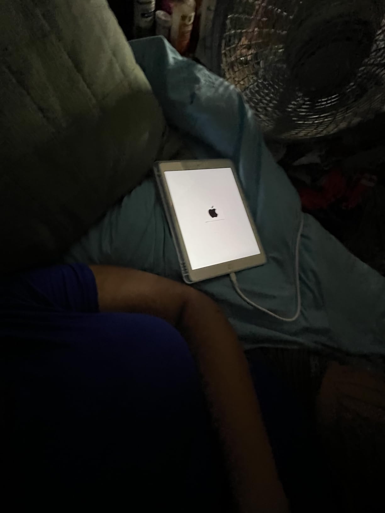 Apple iPad, 10.2-Inch, Wi-Fi, 32GB, Space Gray (Renewed) customer photo 2