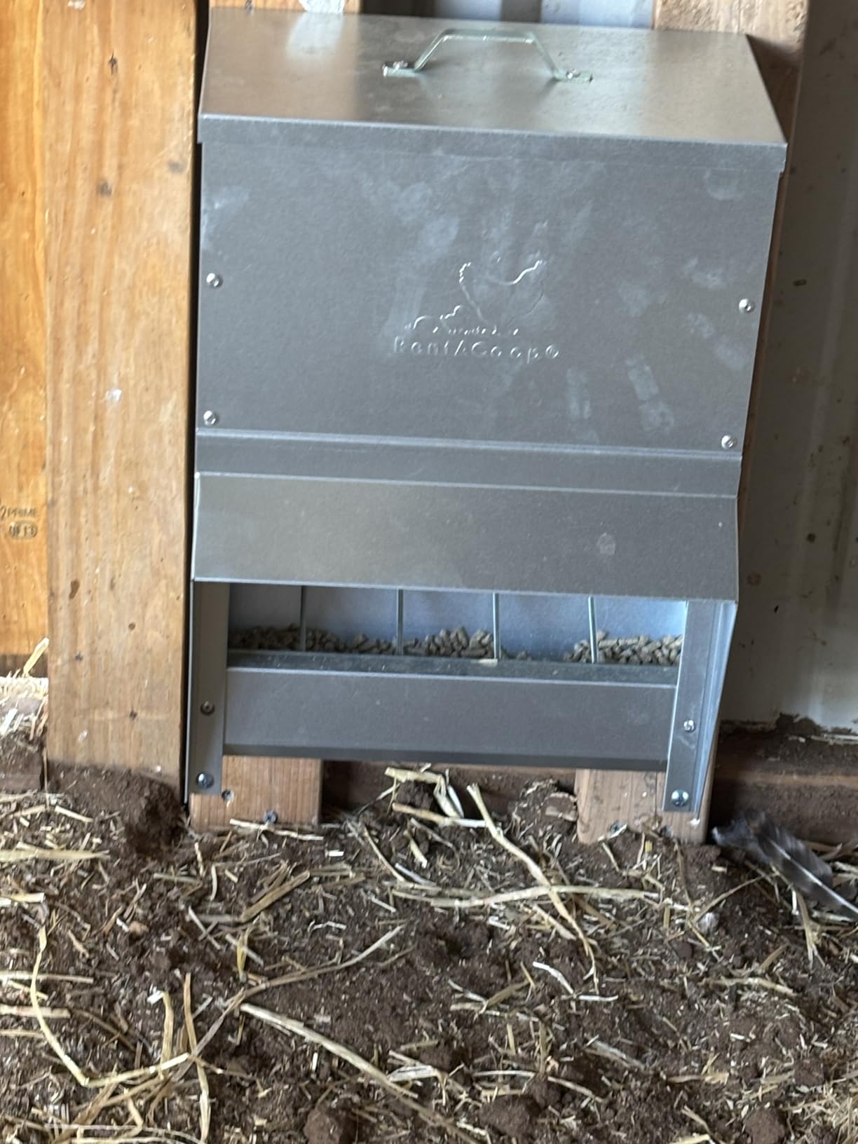 RentACoop 50lb Gravity-Fed Metal Trough Feeder with Lid & Rain Cover customer photo 1