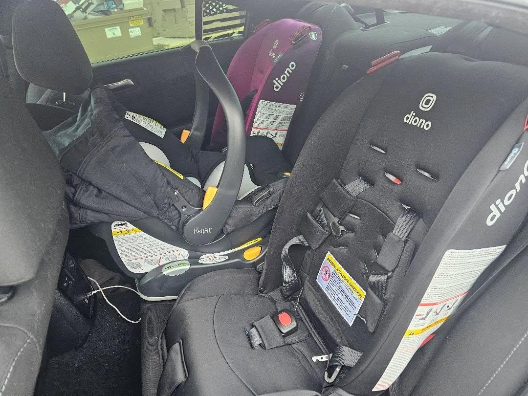 Diono Radian 3R, 3-in-1 Convertible Car Seat, Rear Facing & Forward Facing, 10 Years 1 Car Seat, Slim Fit 3 Across, Gray Slate customer photo 2