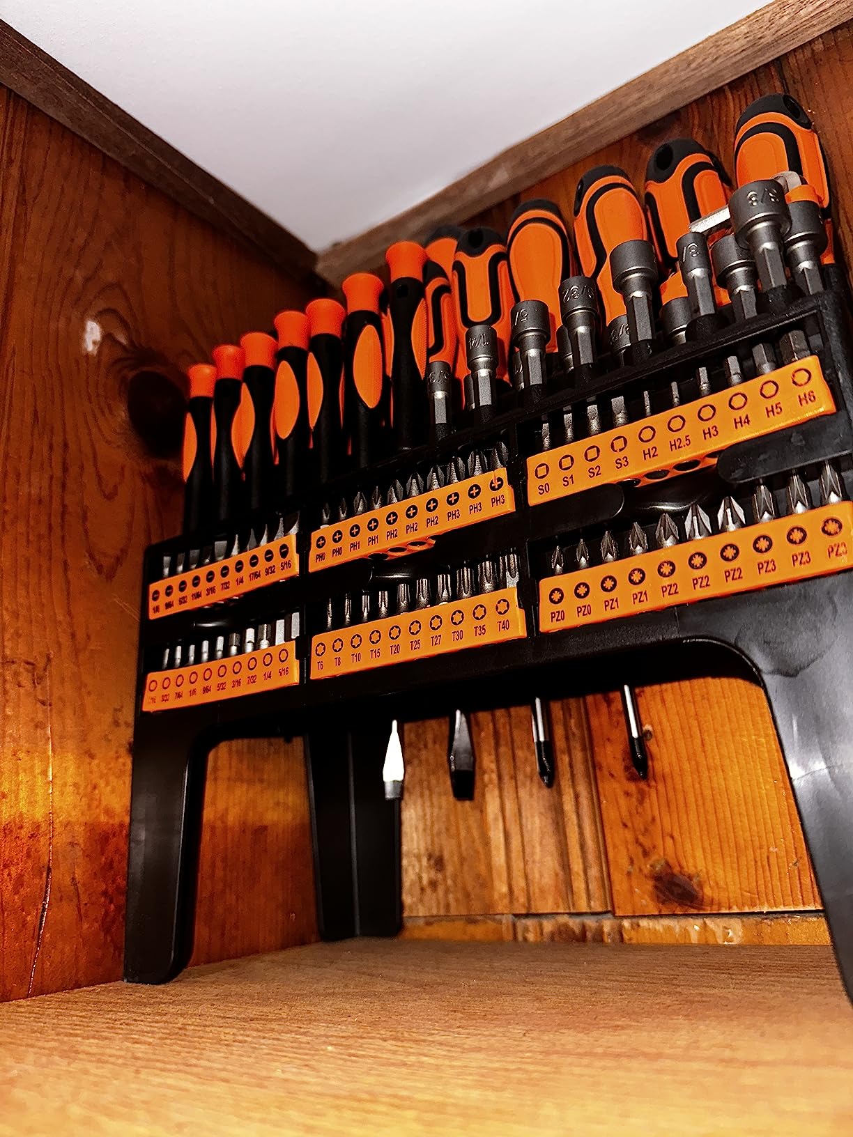 124-Piece Magnetic Screwdriver Set with Plastic Racking, Precision Screwdrivers, Magnetizer, Demagnetizer, Allen Keys, Nut Drivers, Ratchet Handles, Sockets & More - DIY Tools for Men, Tools Gift customer photo 2