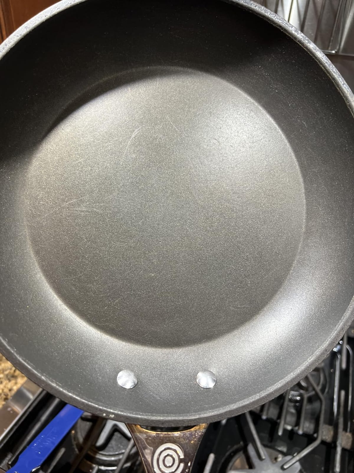 Le Creuset 12-inch Fry Pan customer photo 2