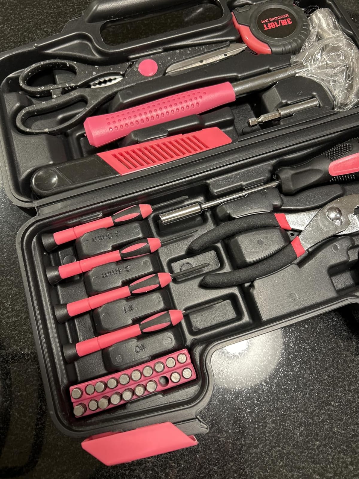 RVOGJP 39-Piece Household Tools Kit with Plastic Toolbox, Small Basic Home Tool Set for College Students & Household Use customer photo 2