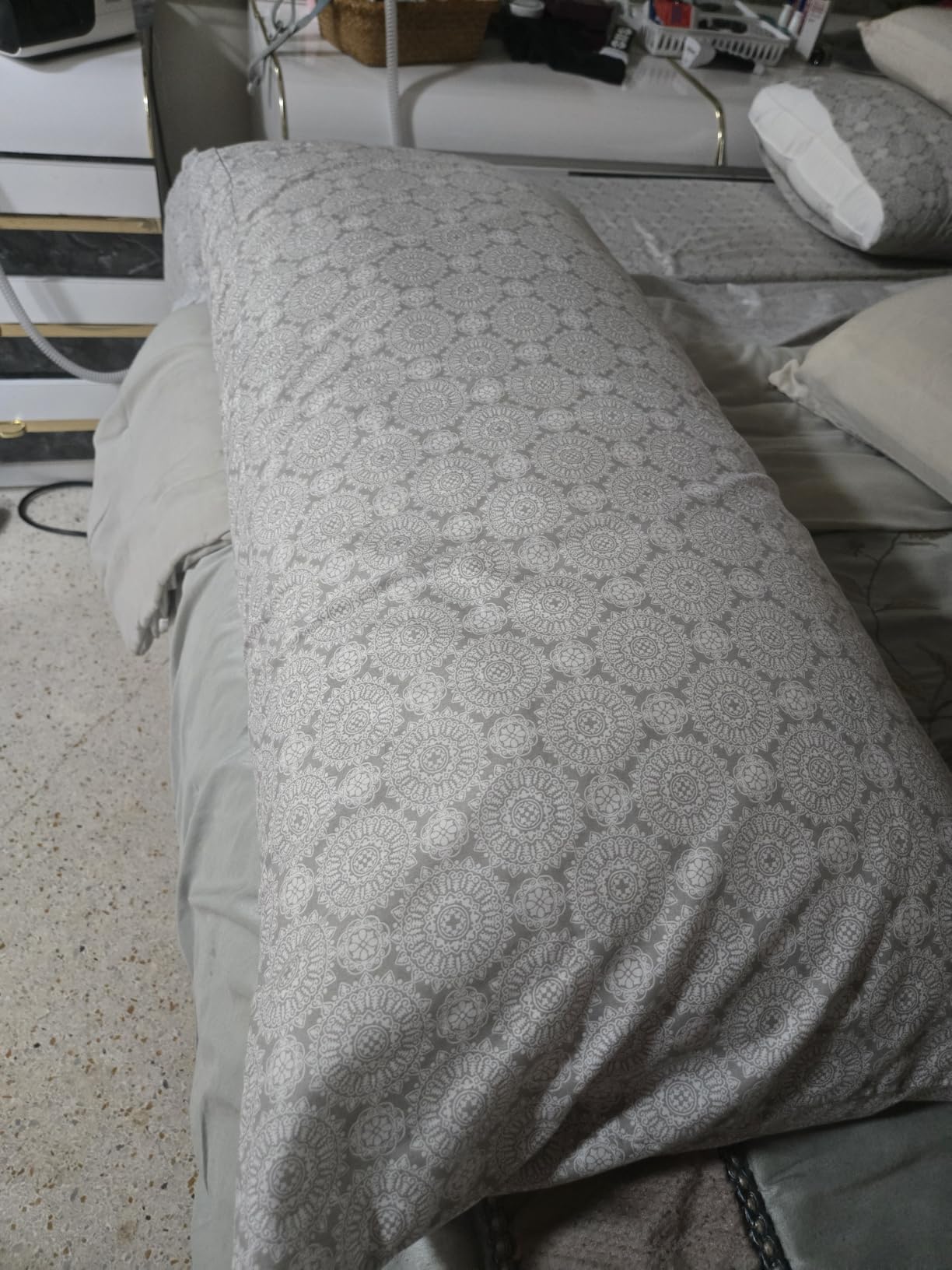 Utopia Bedding Gusset Bed Pillow, Hotel Pillows Queen Size Set of 2, White customer photo 1