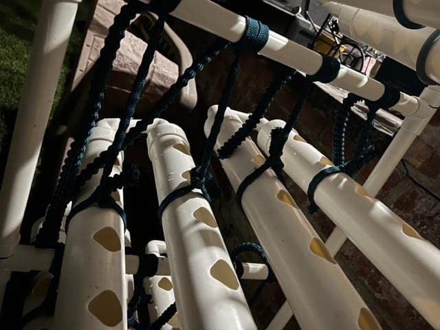 VIVOSUN Hydroponic Grow Kit, 1 Layer 36 Plant Sites 4 Food-Grade PVC-U Pipes Hydroponics Planting System with Water Pump, Pump Timer, Nest Basket and Sponge for Leafy Vegetables customer photo 1