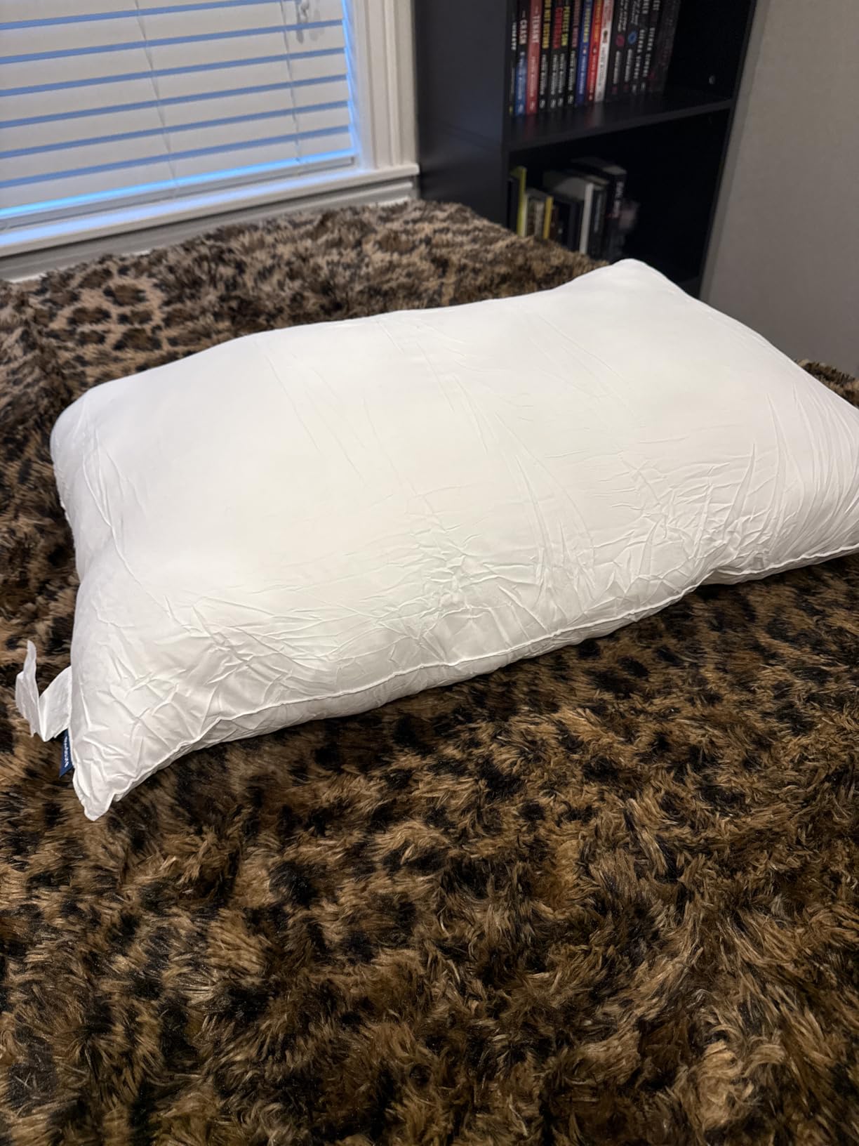 Bedsure Pillows Queen Size Set of 2, Bed Pillows for Sleeping customer photo 1