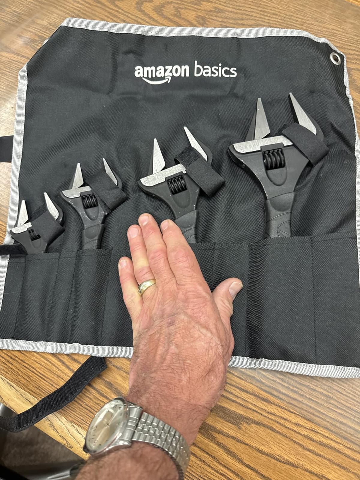 Amazon Basics 4-Piece Wide Jaw Adjustable Wrench Set with Soft Grip, Includes: 6-inch (150mm), 8-inch (200mm), 10-inch (250mm), 12-inch (300mm) customer photo 1