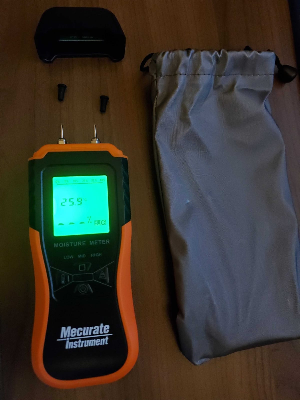 Mecurate Digital Pin Type Wood Moisture Meter with 3 Colored Indicators, Moisture Detector 2 Mode 8 Calibration Large Backlit for Wood, Wall, Firewall (Orange) customer photo 1